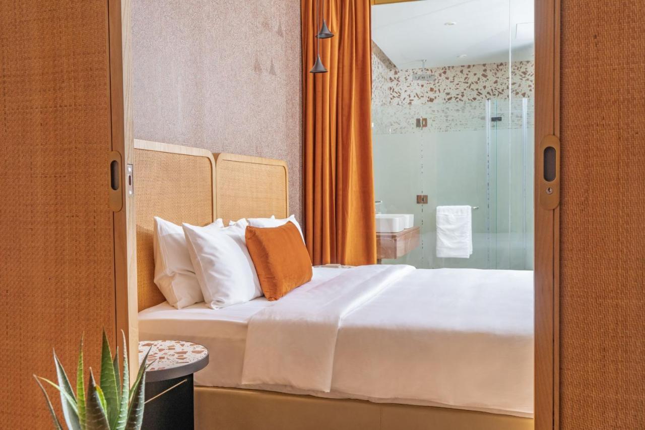 The House Hotel 阿尔科兰 外观 照片